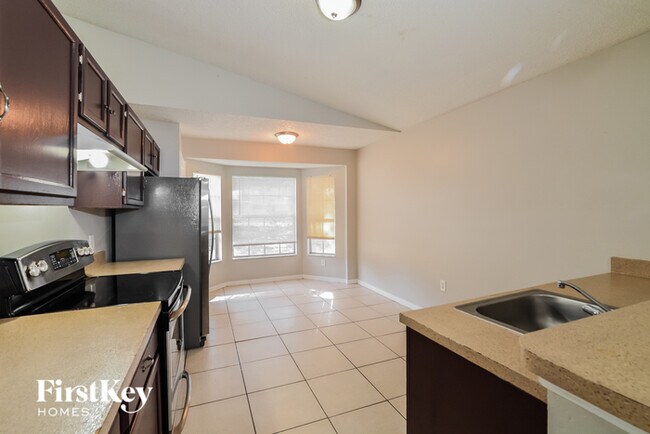 Building Photo - 7456 Little Pond Ct