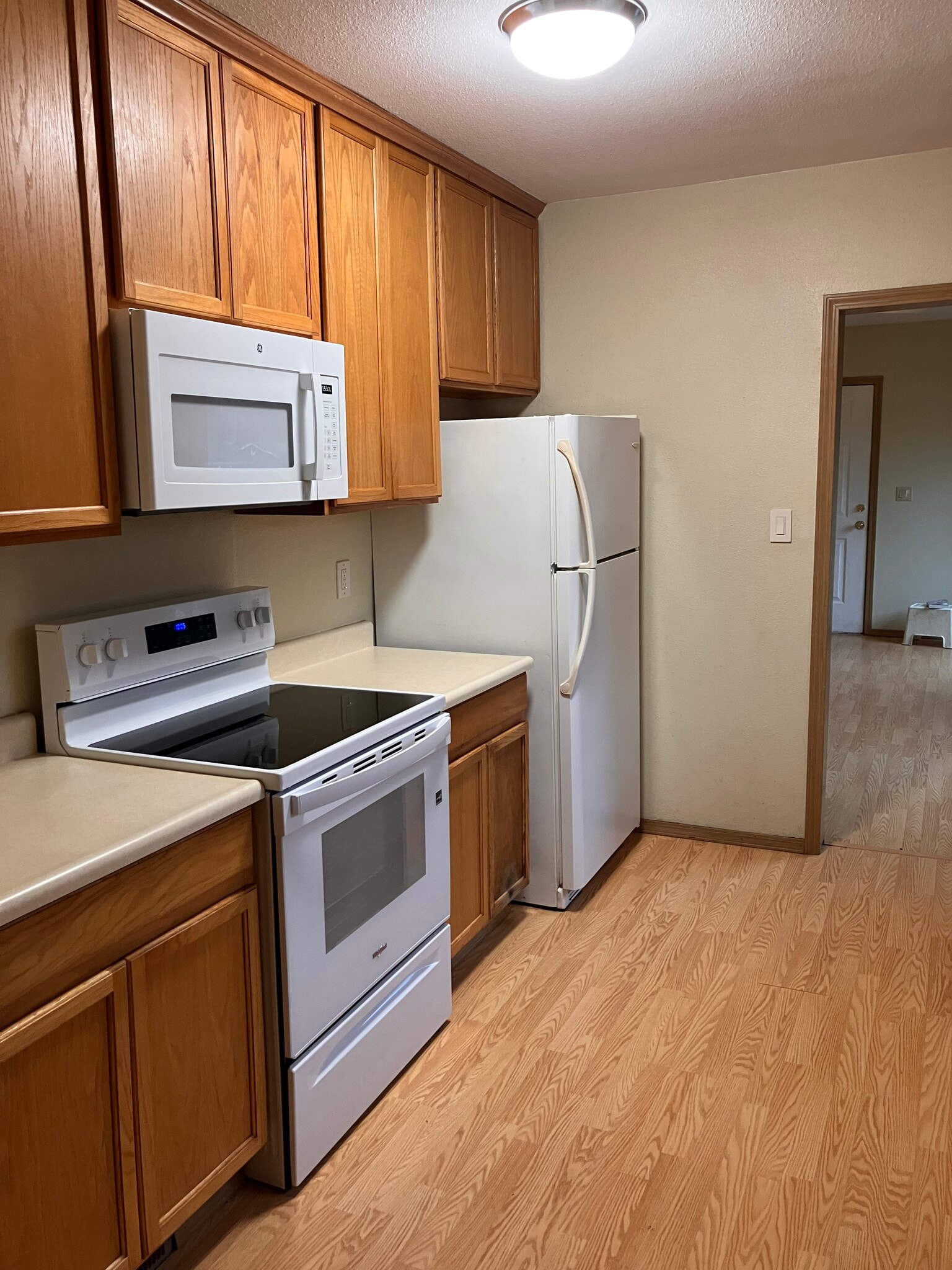Kitchen - 7104 North Mears Street