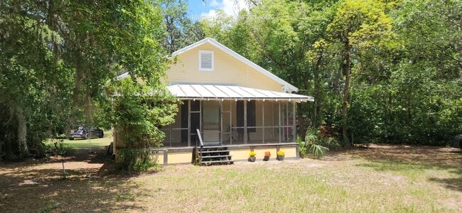 Building Photo - 1121 S Palm Ave