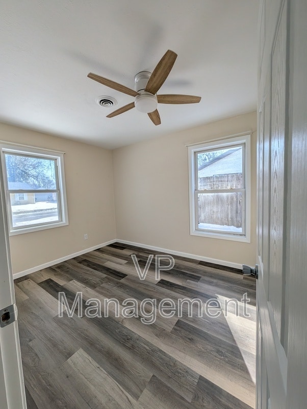 Building Photo - 6904 N Pine St