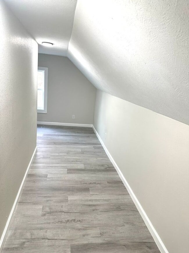 Building Photo - Completely Updated 3 Bedroom Home!