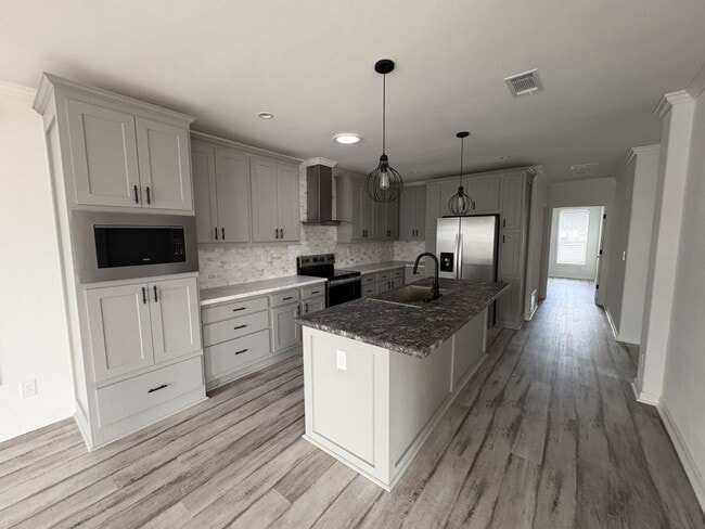 Building Photo - 19477 Bermuda Ct