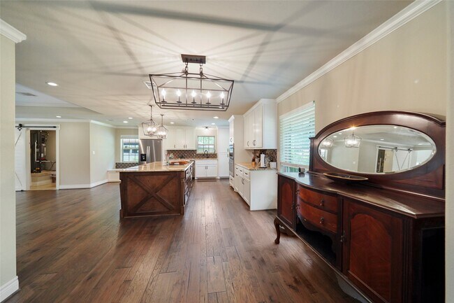 Building Photo - 143 Linnwood Dr