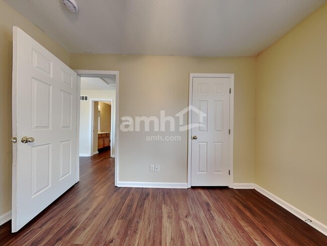Building Photo - 1153 Reveres Run