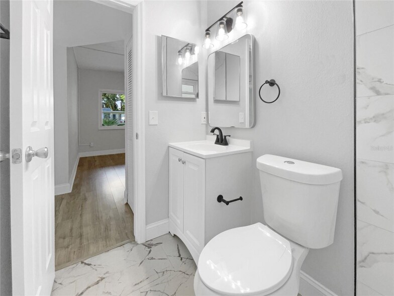 Building Photo - 10512 51st Terrace N