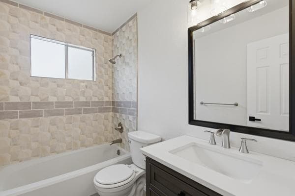 Building Photo - 300 Twin Oak Trail