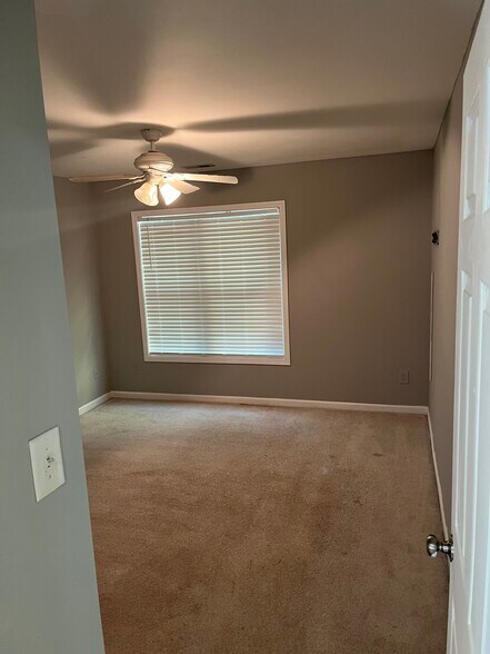 Building Photo - 3409 Sunbright Ln