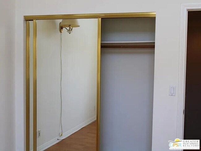 Building Photo - 1131 Campbell St