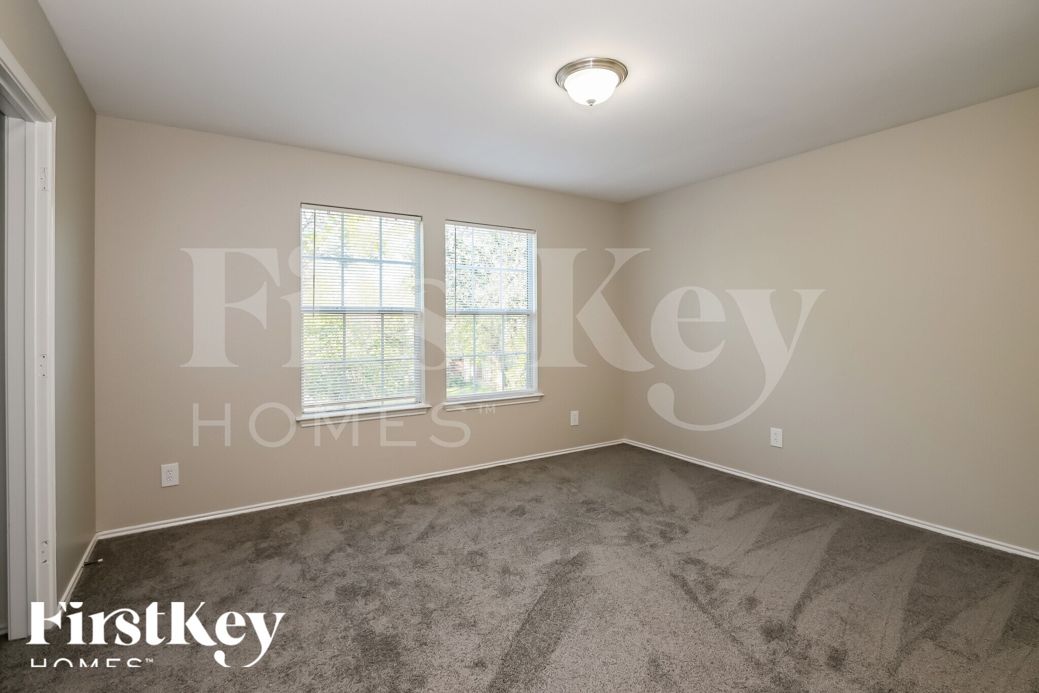 Building Photo - 2969 St Albert Dr