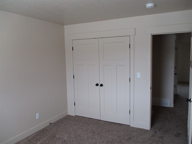 Building Photo - 1458 W 150 N