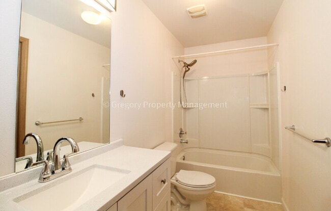 Building Photo - 15431 40th Dr SE