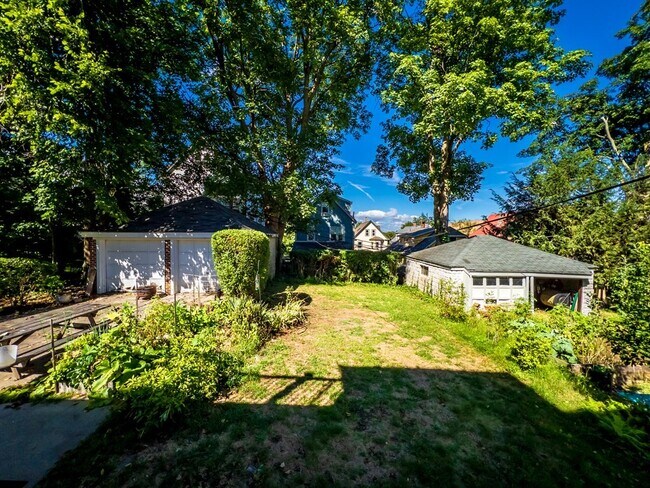 Building Photo - 67 Hampstead Rd