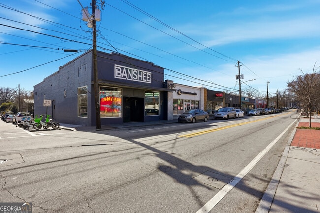 Building Photo - 310 Patterson Ave SE