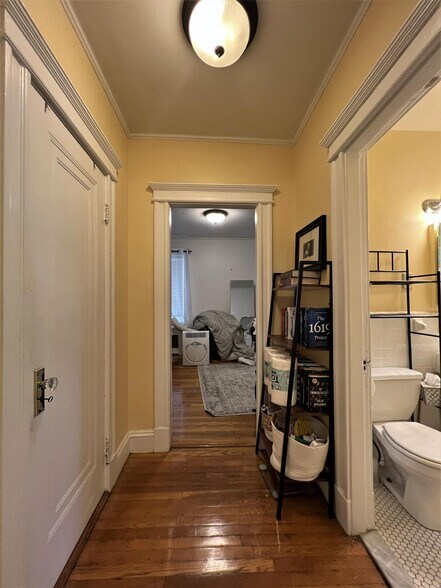 Building Photo - 852 Massachusetts Ave