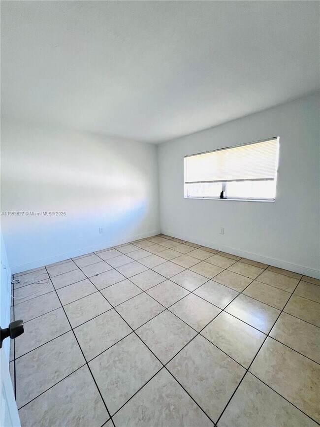 Building Photo - 8601 SW 94th St