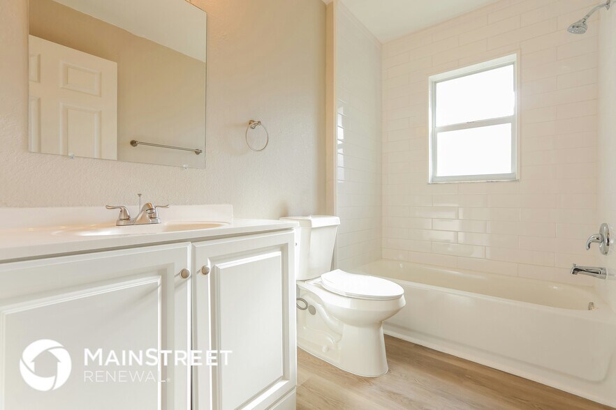 Building Photo - 3021 Duar Terrace