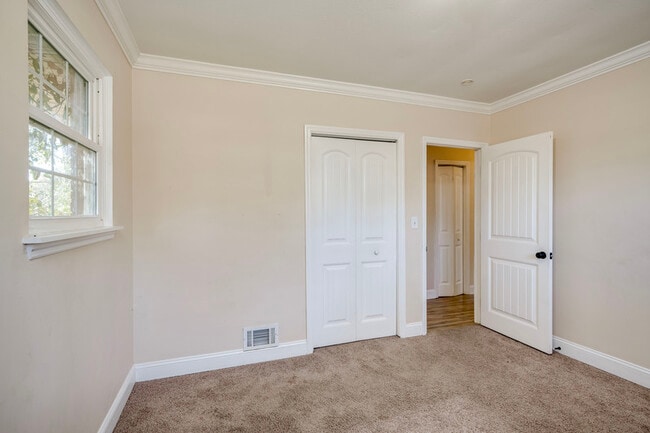 Building Photo - 111 Lehigh Ave