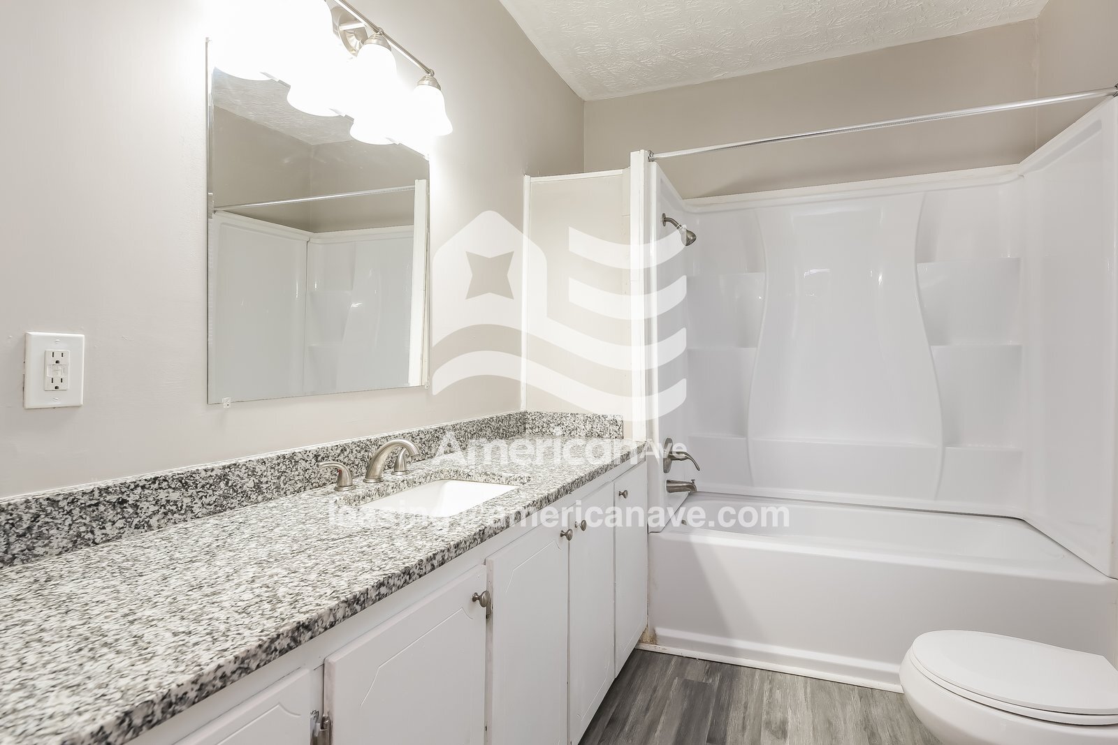 Building Photo - 24 Smythe St