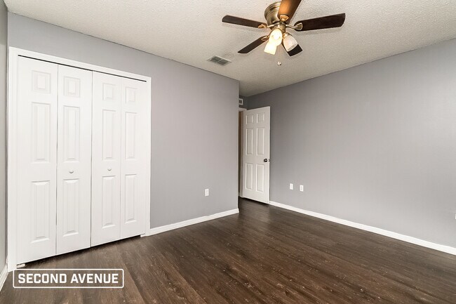 Building Photo - 3241 Bluestone Ave