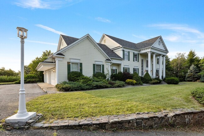 Building Photo - 321 Museum Village Rd