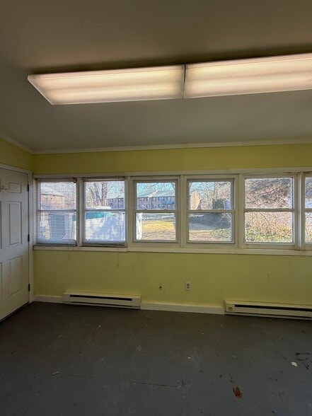 Rear , 4 season sun room - 56 House St