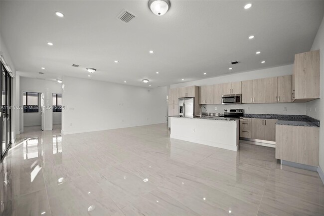 Building Photo - 12941 SW 227th St