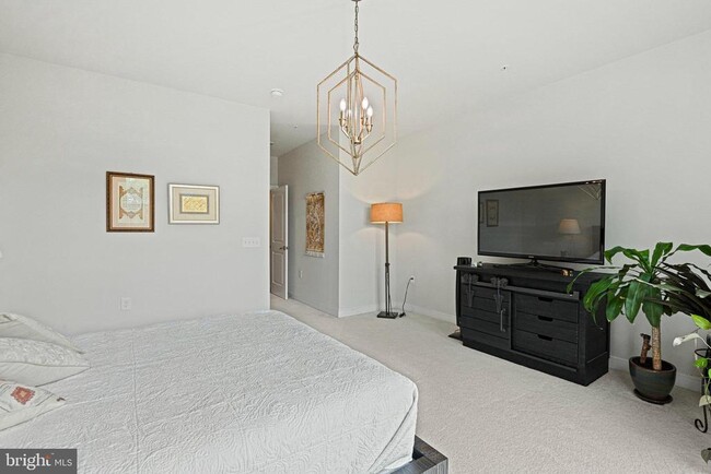 Building Photo - 13342 Arrowbrook Centre Dr