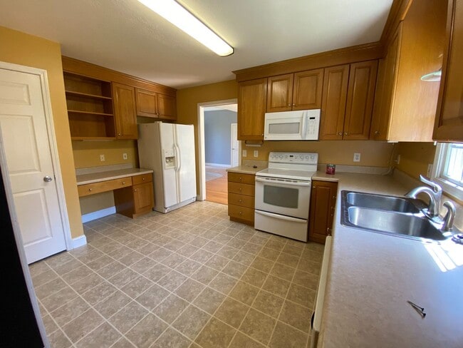 Building Photo - 4958 Water Wheel Dr