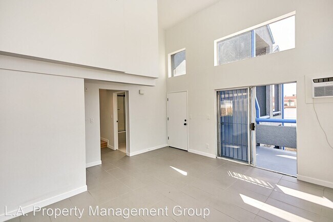 Building Photo - 2730 W Temple St