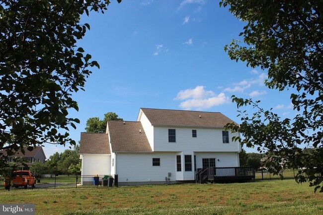 Building Photo - 165 Pitch Kettle Ct