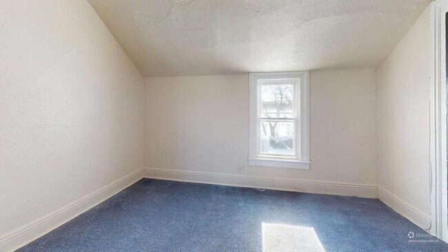 Building Photo - 131 Emerson St