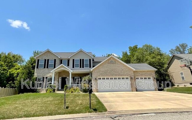 Building Photo - 3014 Roan Hill Dr