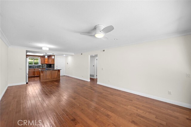 Building Photo - 31654 W Nine Dr