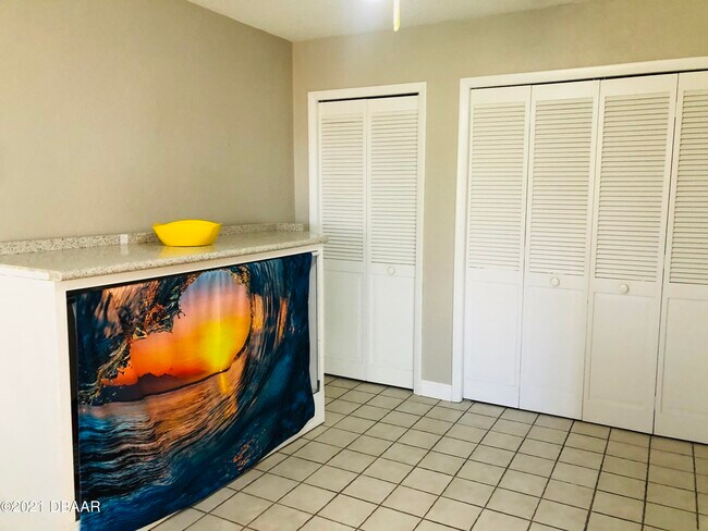 Building Photo - 3011 Princeton Ave