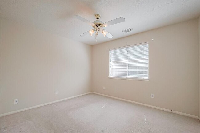 Building Photo - 18014 Still Springs Ct