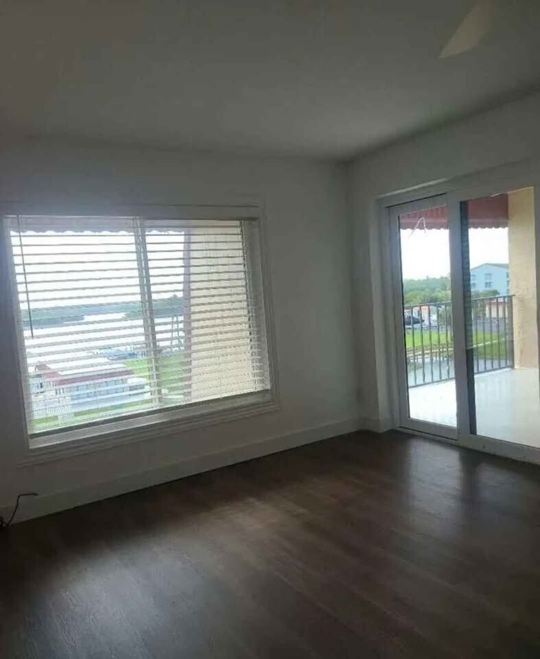 Living room/ Porch - 760 S Brevard Ave