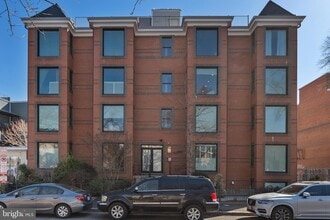 Building Photo - 440 Rhode Island Ave NW