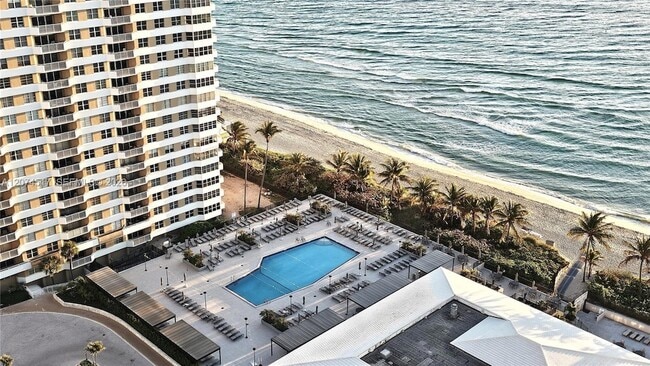 Building Photo - 1985 S Ocean Dr