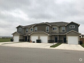 Building Photo - END UNIT Town home for rent
