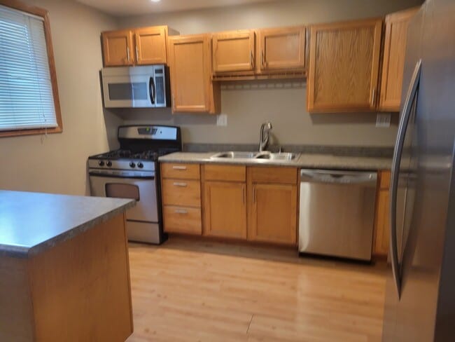 Building Photo - 52 N Glenwood Ave