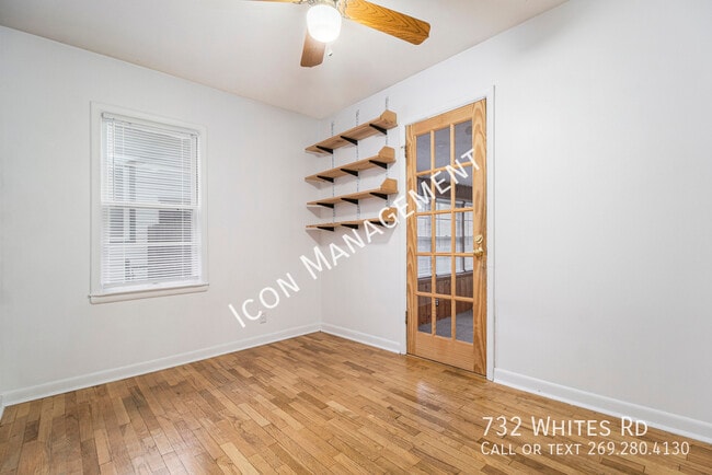 Building Photo - 732 Whites Rd