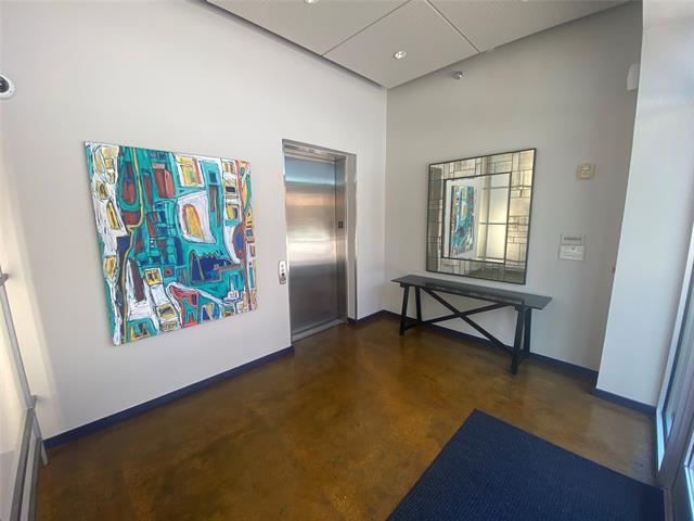 Building Photo - 2608 Museum Way