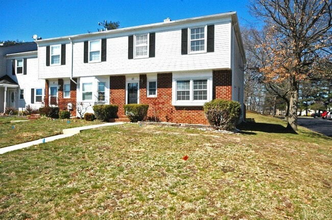 Building Photo - 48 Astor Ct