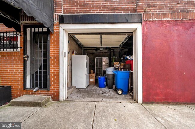 Building Photo - 926 E Passyunk Ave