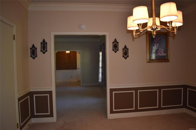 Building Photo - 414 Arrowhead Dr