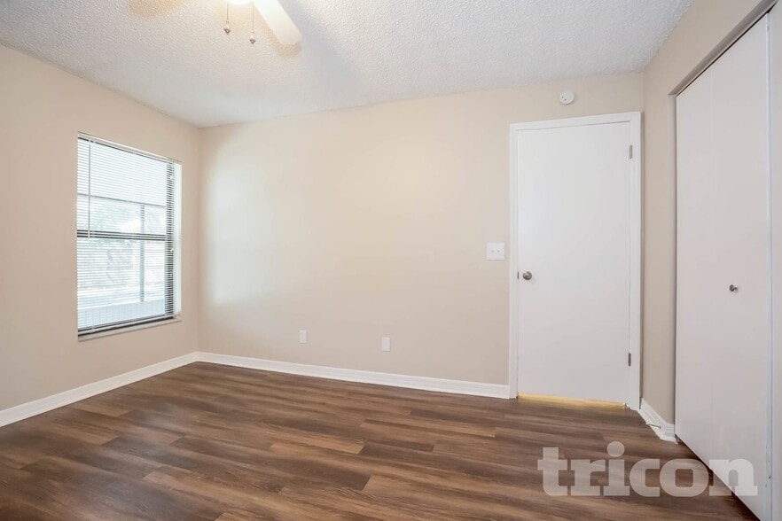 Building Photo - 1710 Newland Pl