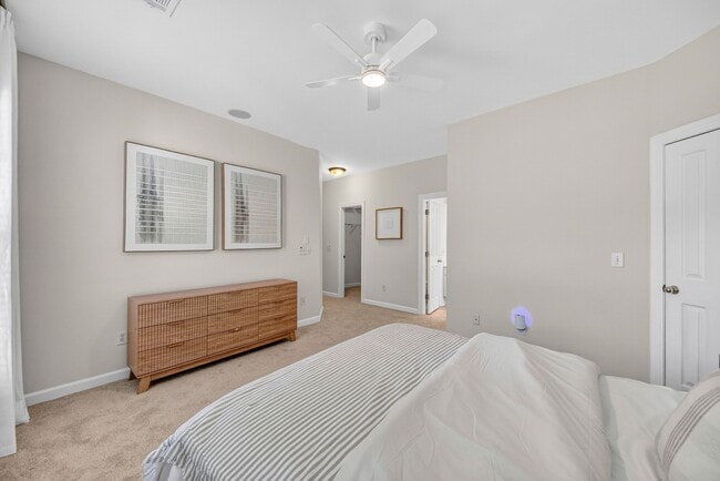 Building Photo - 1745 Wyngate Cir