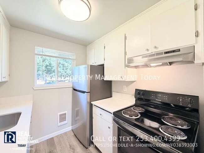 Building Photo - 116 173rd St S