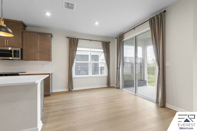 Building Photo - 249 Montgomery Ct