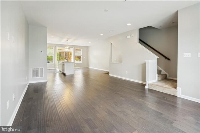 Building Photo - 23123 Azalea Ln